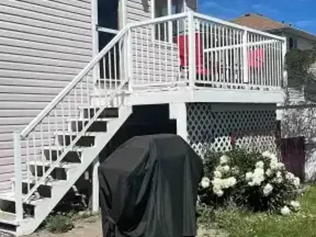 For Rent 3 Bedroom Apartment Airdrie AB DS105991717
