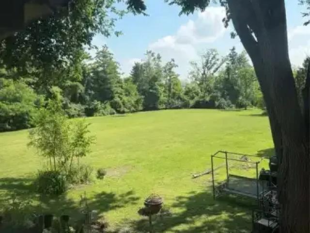 For Rent 3 Bedroom Apartment Amherstburg ON DS103879528