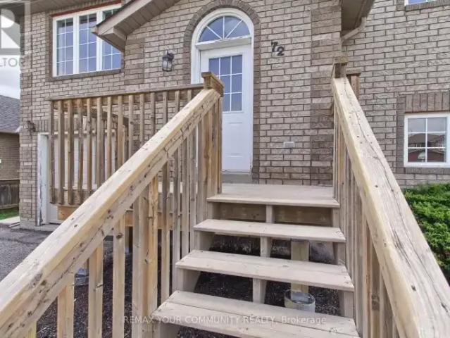 For Rent 3 Bedroom Apartment Barrie ON DS103379916