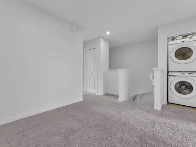 For Rent 3 Bedroom Apartment Beaumont AB DS104863936