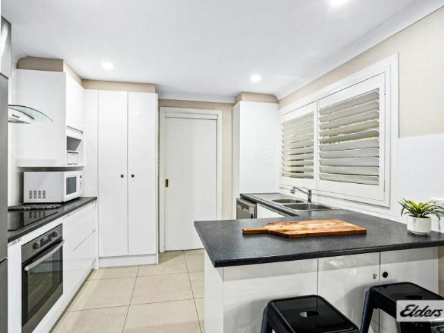 For Rent 3 Bedroom Apartment Bellambi NSW DS105943616