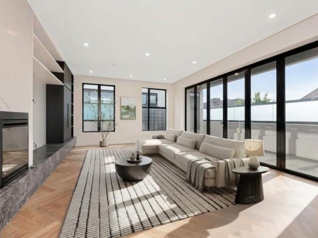For Rent 3 Bedroom Apartment Brighton VIC DS103326507