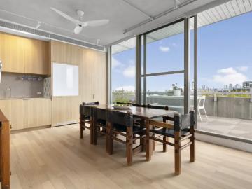 For Rent 3 Bedroom Apartment Brunswick VIC DS102312223