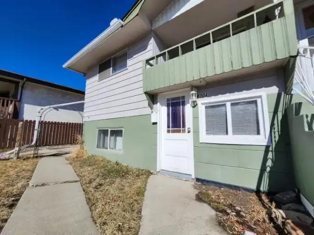 For Rent 3 Bedroom Apartment Calgary AB DLS105135642