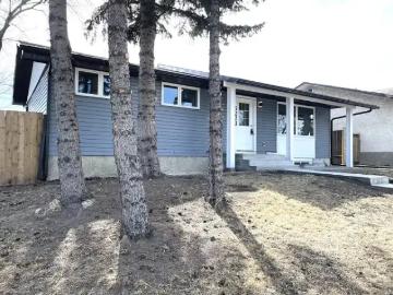 Rundle, Calgary, Alberta - Garden, Parking