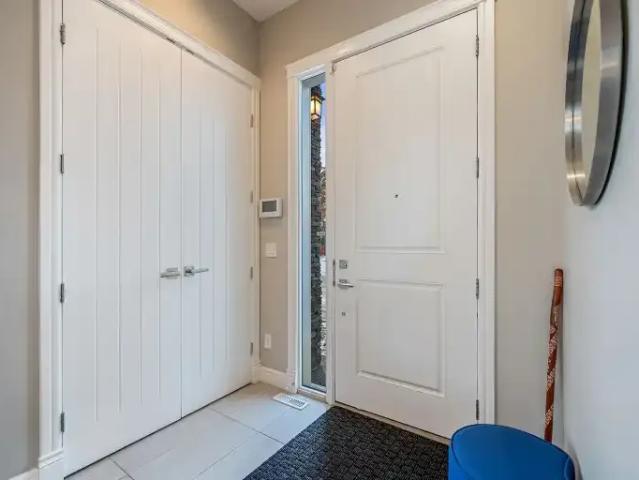For Rent 3 Bedroom Apartment Calgary AB DS104434194