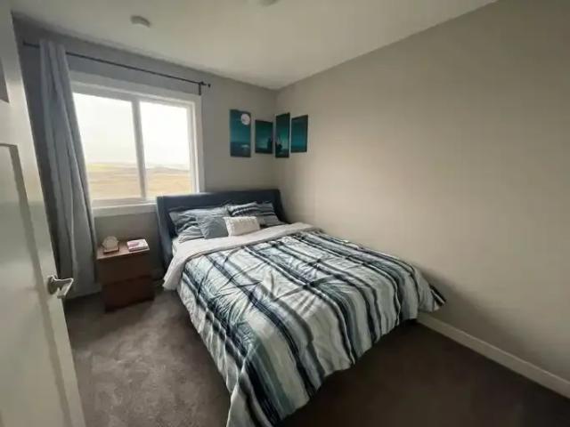 For Rent 3 Bedroom Apartment Calgary AB DS104470752