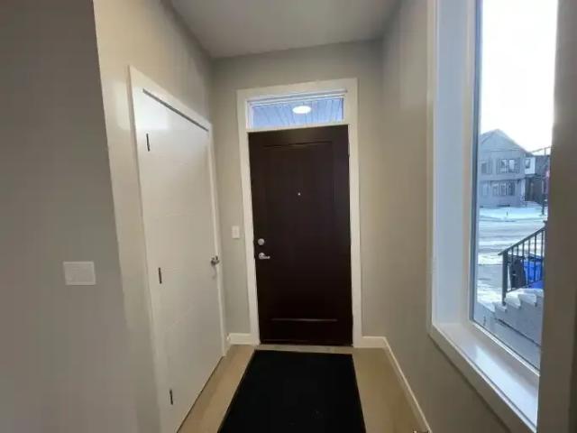 For Rent 3 Bedroom Apartment Calgary AB DS104471228