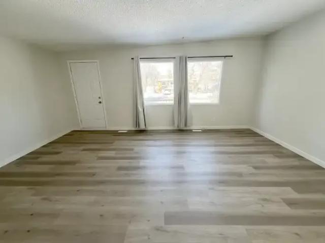 For Rent 3 Bedroom Apartment Calgary AB DS104638103