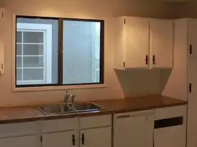 For Rent 3 Bedroom Apartment Calgary AB DS104940895