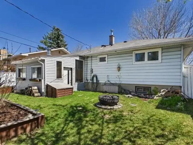 For Rent 3 Bedroom Apartment Calgary AB DS104985960