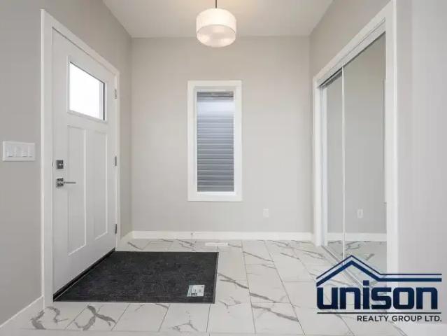 For Rent 3 Bedroom Apartment Calgary AB DS104986120
