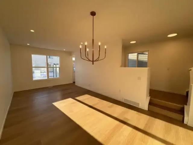 For Rent 3 Bedroom Apartment Calgary AB DS104991439
