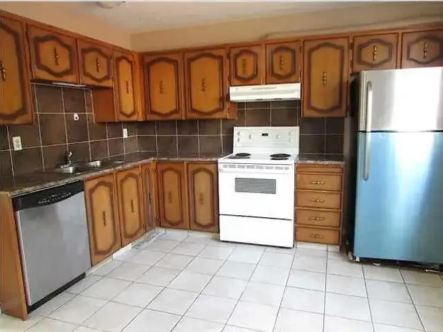 For Rent 3 Bedroom Apartment Calgary AB DS104991504