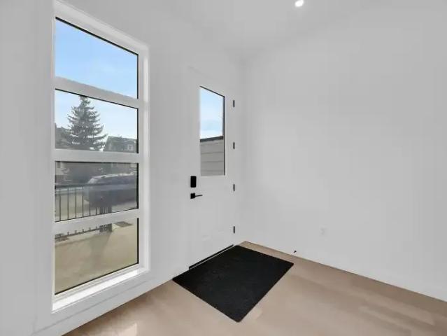 For Rent 3 Bedroom Apartment Calgary AB DS105466967