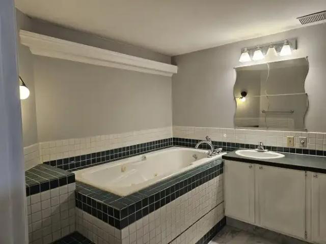 For Rent 3 Bedroom Apartment Calgary AB DS105467141