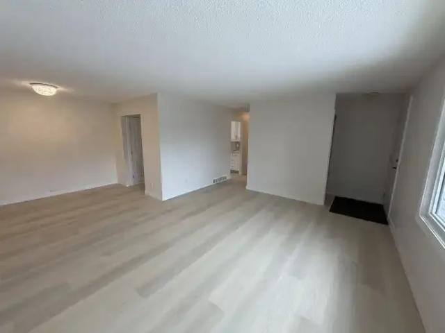 For Rent 3 Bedroom Apartment Calgary AB DS105565591