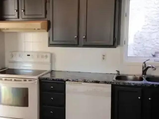 For Rent 3 Bedroom Apartment Calgary AB DS105674713