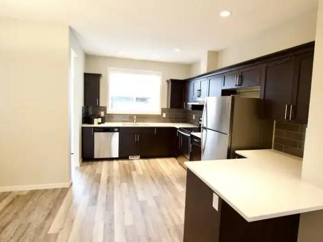 For Rent 3 Bedroom Apartment Calgary AB DS105792987