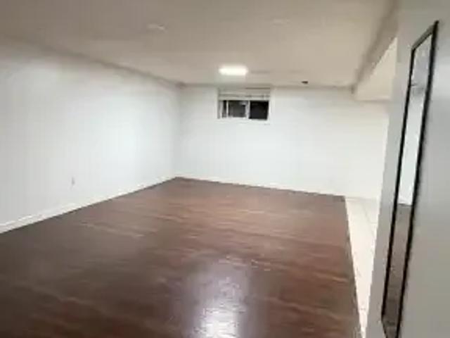 For Rent 3 Bedroom Apartment Calgary AB DS105100824