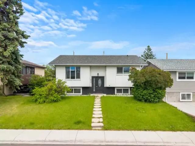 For Rent 3 Bedroom Apartment Calgary AB DS105110761