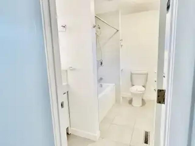 For Rent 3 Bedroom Apartment Calgary AB DS105118815