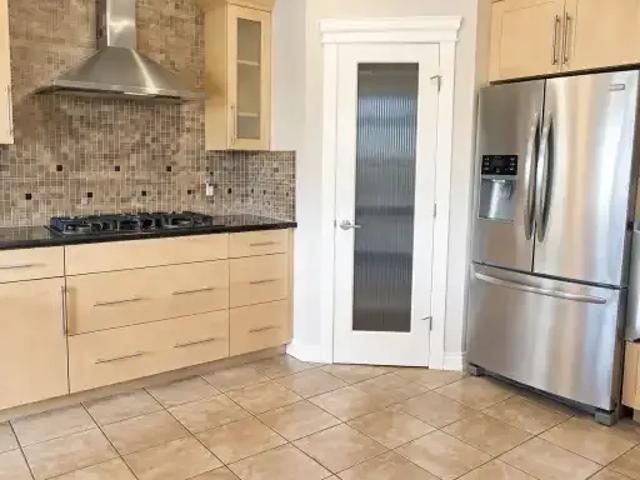 For Rent 3 Bedroom Apartment Calgary AB DS105150943