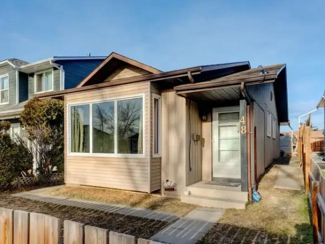 For Rent 3 Bedroom Apartment Calgary AB DS105185780