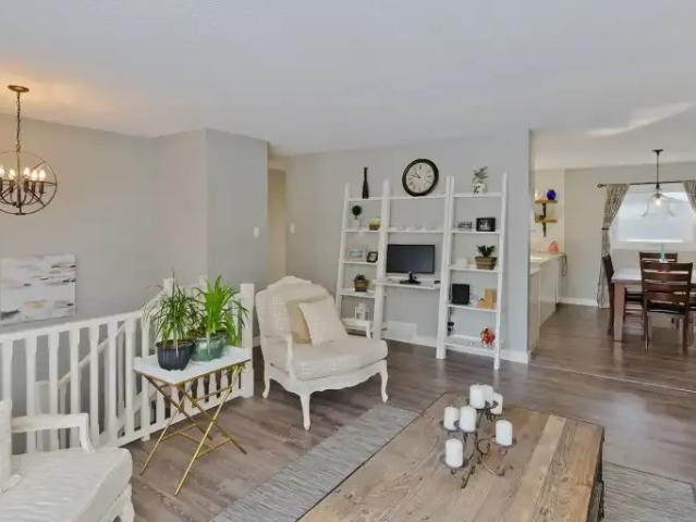For Rent 3 Bedroom Apartment Calgary AB DS105185892