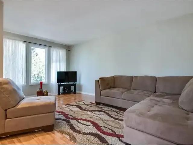 For Rent 3 Bedroom Apartment Calgary AB DS105185394