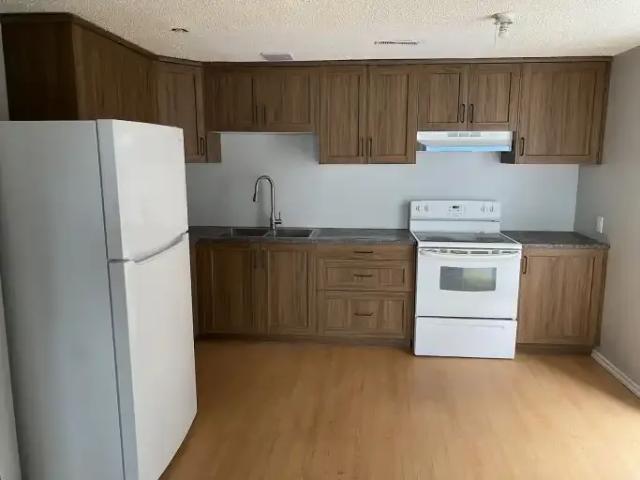 For Rent 3 Bedroom Apartment Calgary AB DS106148426