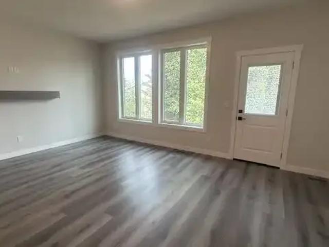 For Rent 3 Bedroom Apartment Carstairs AB DS106181328