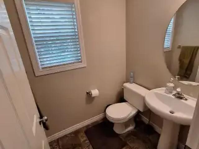 For Rent 3 Bedroom Apartment Chestermere AB DS105554465