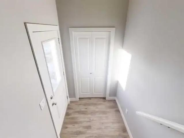 For Rent 3 Bedroom Apartment Clairmont AB DS105088068