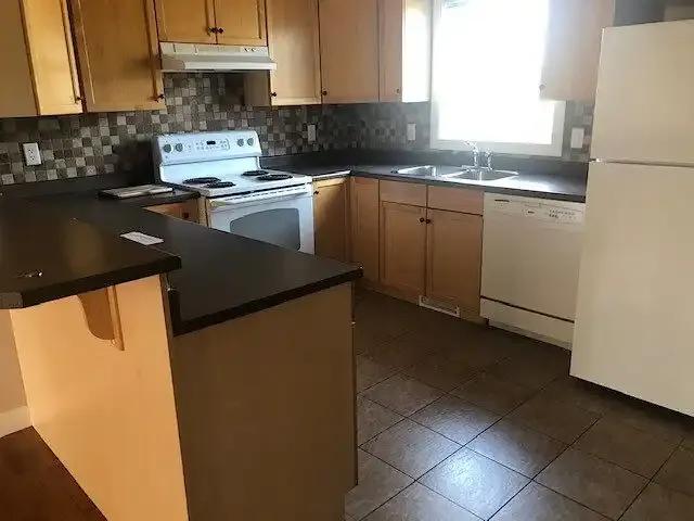 For Rent 3 Bedroom Apartment Edmonton AB DLS104181451
