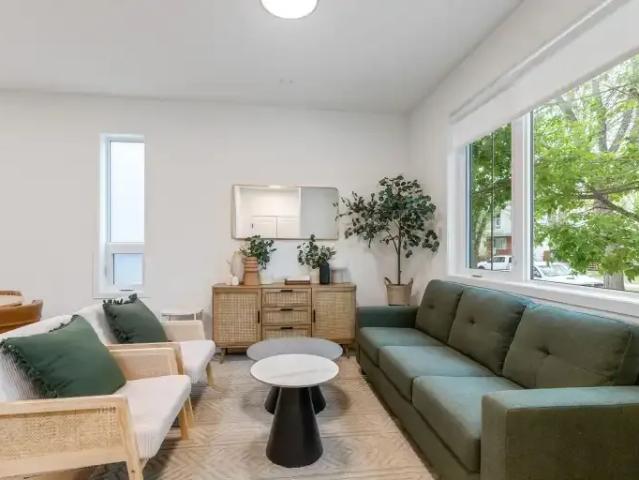 For Rent 3 Bedroom Apartment Edmonton AB DLS104888611