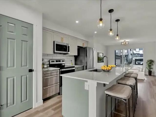For Rent 3 Bedroom Apartment Edmonton AB DLS105654111