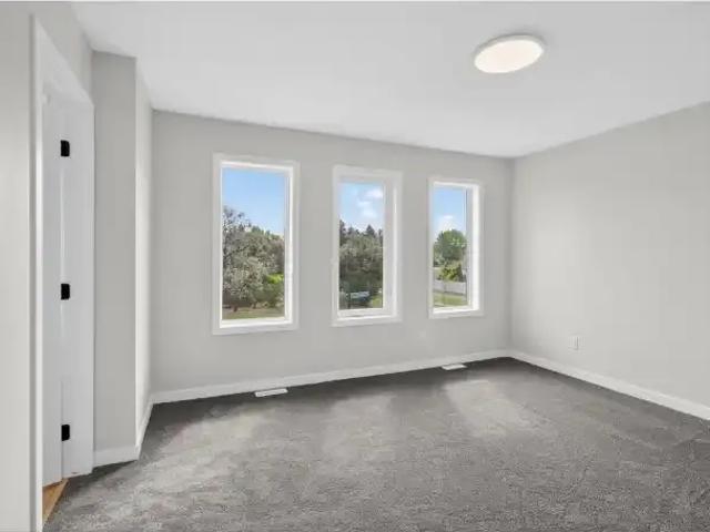 For Rent 3 Bedroom Apartment Edmonton AB DS104292262