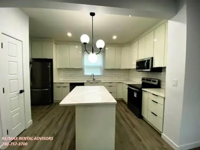For Rent 3 Bedroom Apartment Edmonton AB DS104362549