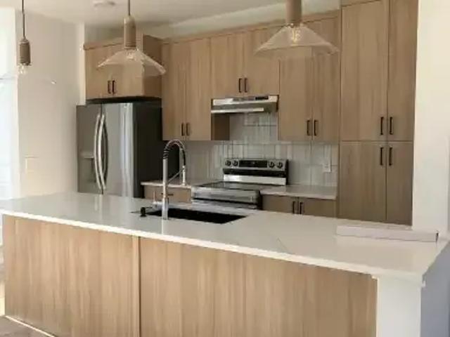 For Rent 3 Bedroom Apartment Edmonton AB DS104401623