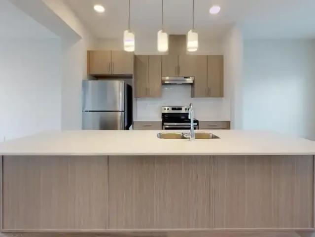 For Rent 3 Bedroom Apartment Edmonton AB DS104434165