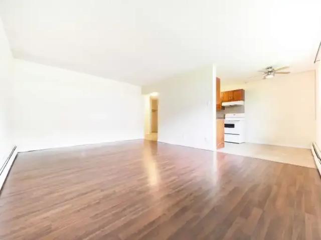For Rent 3 Bedroom Apartment Edmonton AB DS104637967