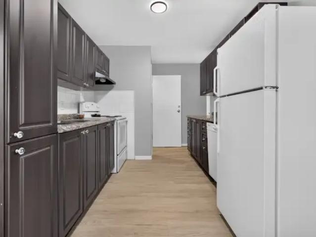 For Rent 3 Bedroom Apartment Edmonton AB DS104972738