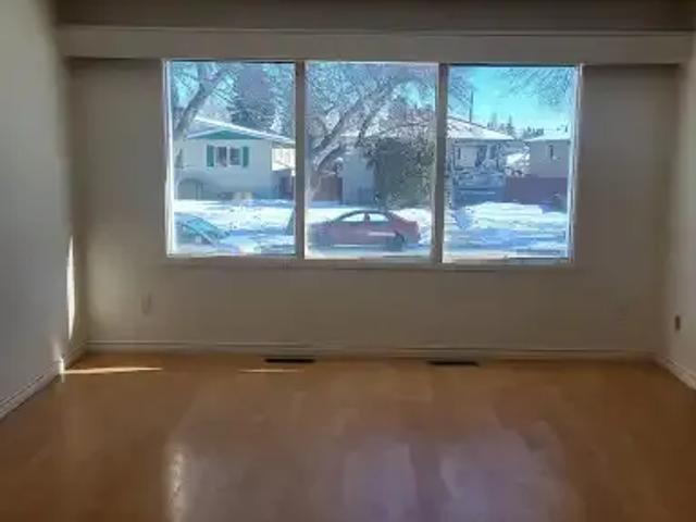 For Rent 3 Bedroom Apartment Edmonton AB DS104991498