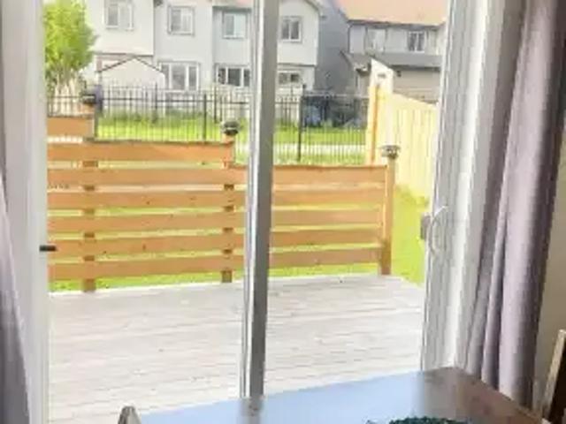 For Rent 3 Bedroom Apartment Edmonton AB DS105087844