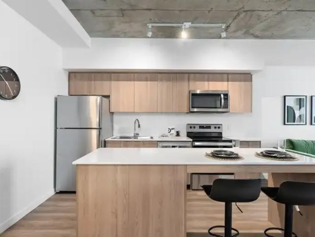 For Rent 3 Bedroom Apartment Edmonton AB DS105118614