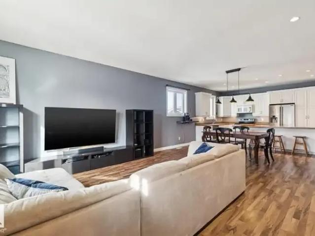 For Rent 3 Bedroom Apartment Edmonton AB DS105110801