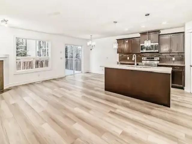 For Rent 3 Bedroom Apartment Edmonton AB DS105135518