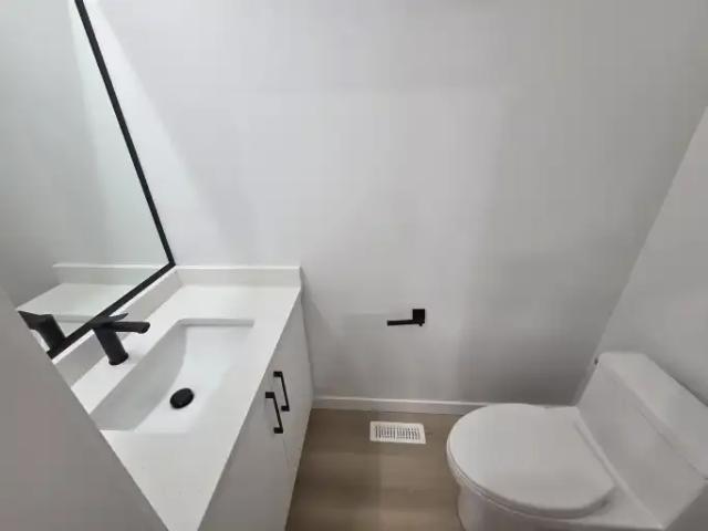 For Rent 3 Bedroom Apartment Edmonton AB DS105167369