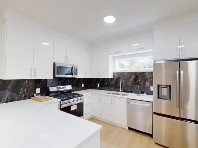 For Rent 3 Bedroom Apartment Edmonton AB DS105378443
